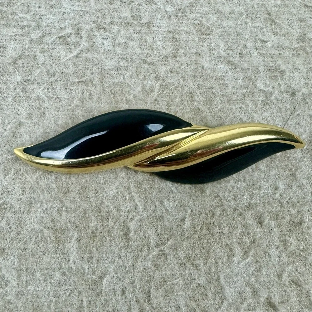 Monet Bar Brooch Womens Black Gold Tone Twisted Ribbon‎ Art Deco Vintage Pin